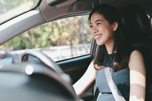 ขับรถอย่างไรให้คะแนนใบขับขี่อยู่ครบ รู้ก่อนโดนตัดแต้ม